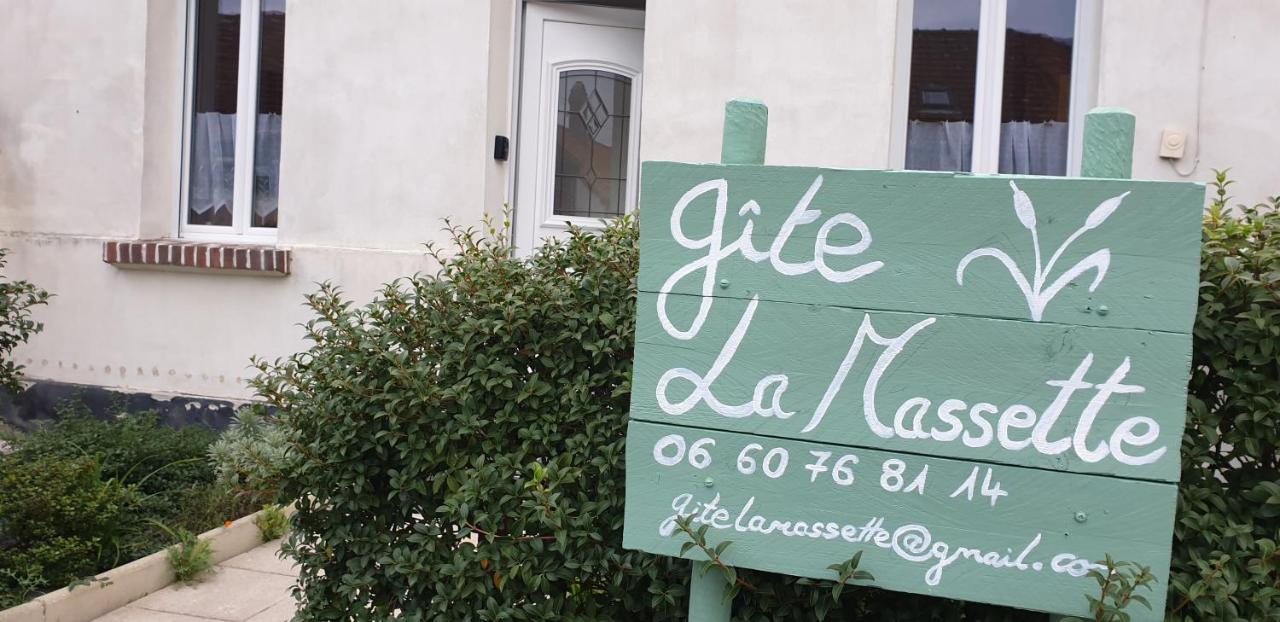 La Massette Villa Favieres  ภายนอก รูปภาพ